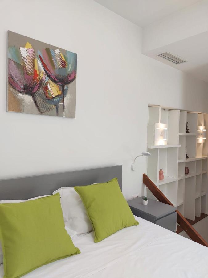 Sweet Dreams Suites Lovely Duplex Universitate Bucarest Exterior foto